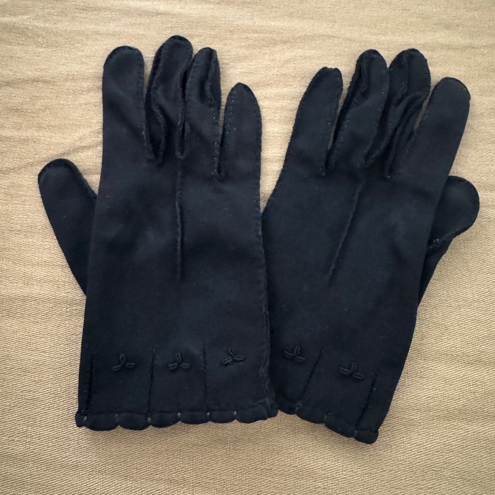 Vintage Black Microsuede Short Dress Gloves XS/S